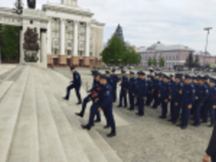 Рустем Ахмадинуров принял участие в церемонии возложения цветов к памятнику Минигали Шаймуратову