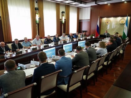 Радий Хабиров провёл совещание с правоохранителями по вопросам реализации национальных проектов