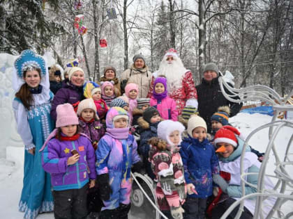 «Чудеса у новогодней елки» в Советском районе