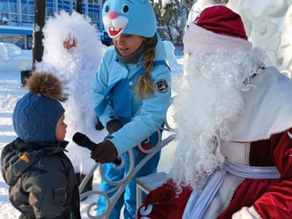 Педагоги Дома детского творчества «Дружный» собрали гостей на рождественскую игру-путешествие