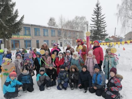 Юные ишимбайцы провожали зиму и встречали весну