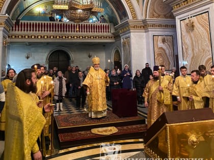 Служение митр.НИКОНА накануне Недели о блудном сыне и дня Трех святителей