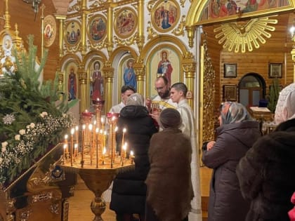 Православные отмечают главный религиозный праздник