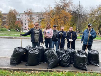 Чистый город начинается с каждого! Сотрудники УГЗ г. Уфы приняли участие в общегородском субботнике