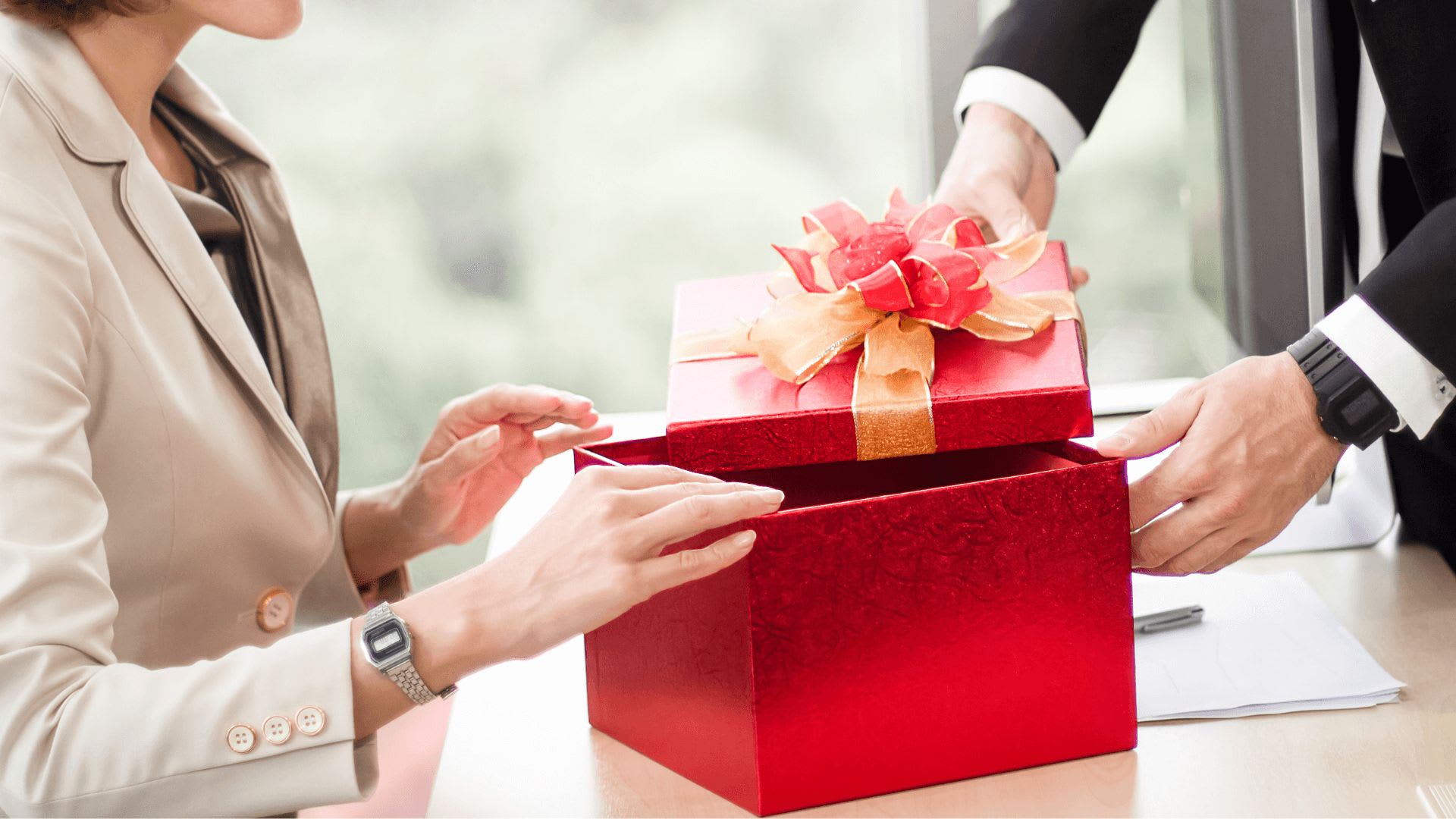 Bad employee gift ideas