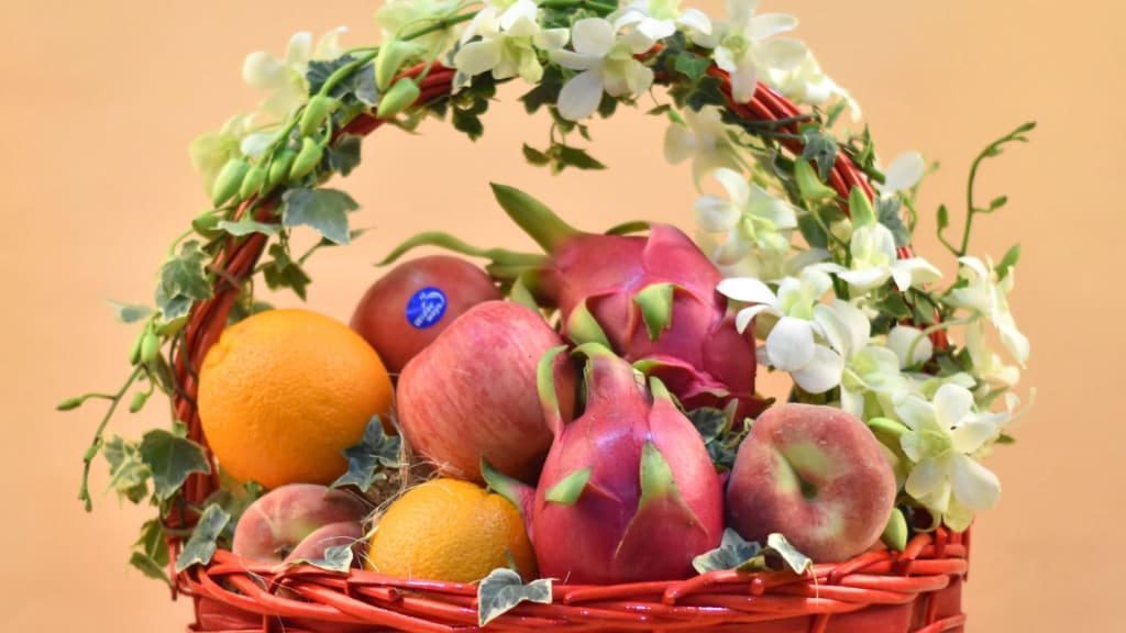 Oranges And Mixed Fruit Gift Hamper