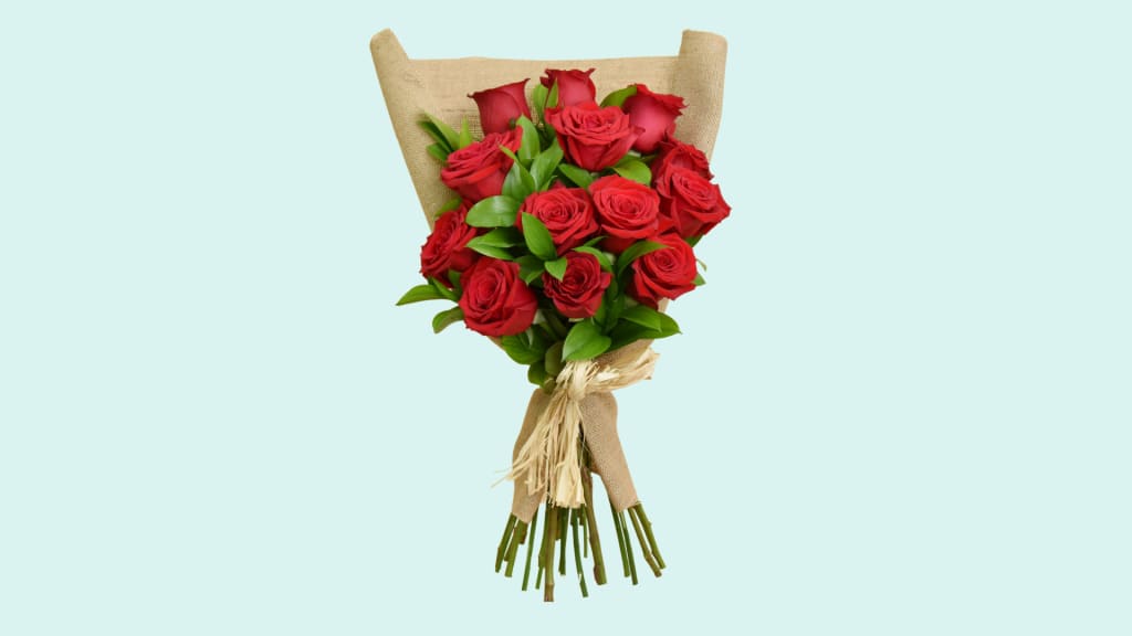 12 red roses bouquet for Valentine's Day