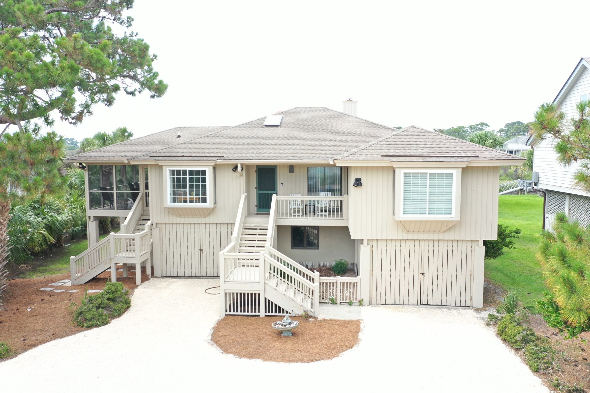 459 Tarpon Blvd