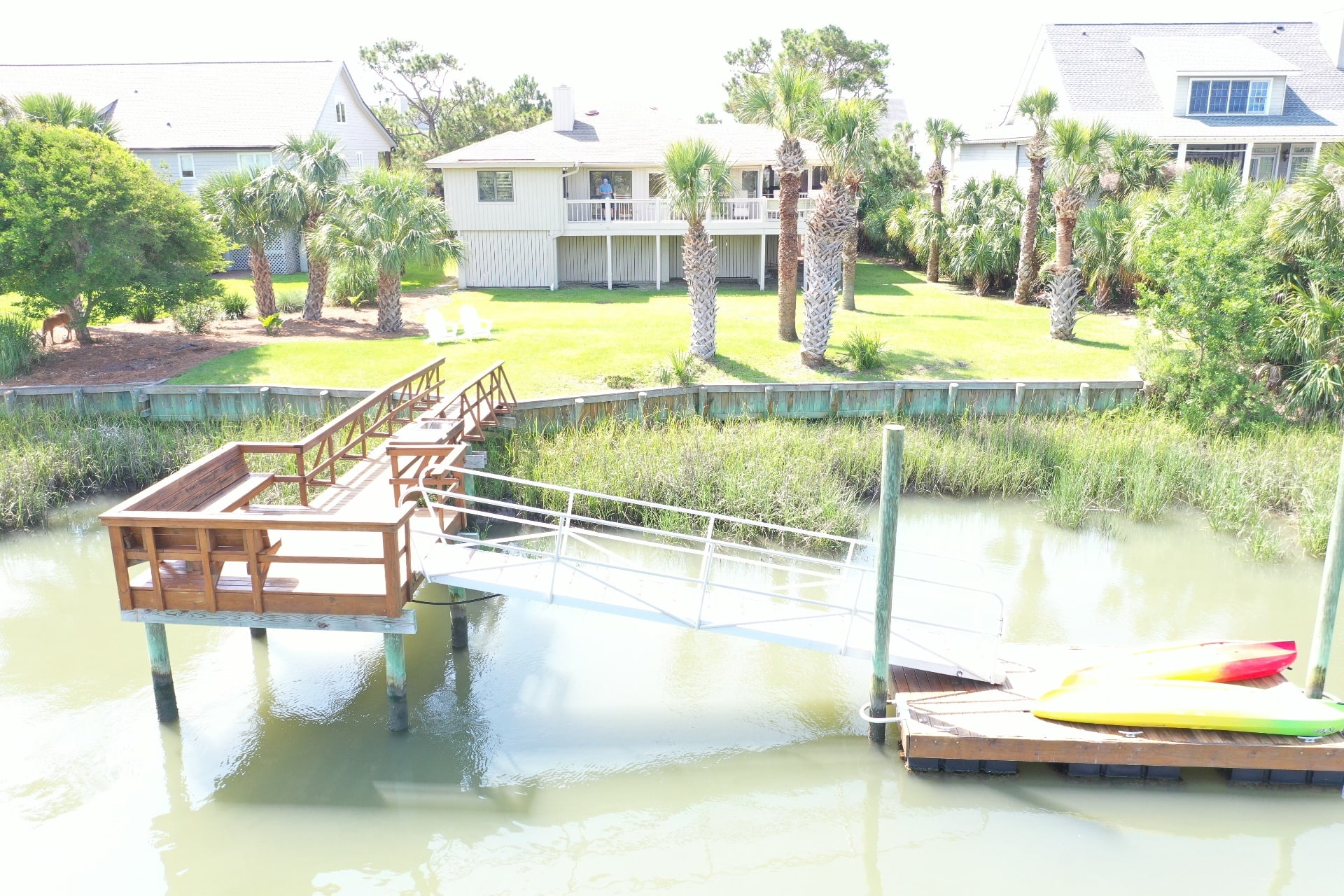 459 Tarpon Blvd