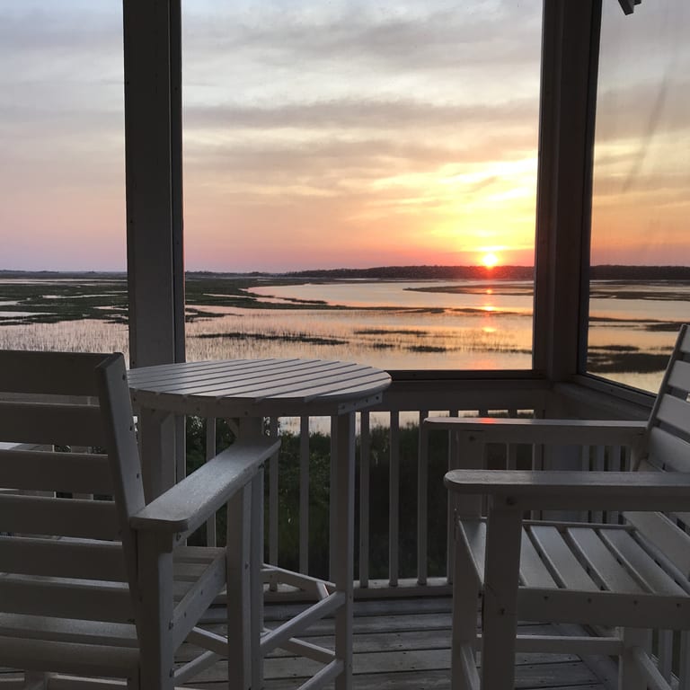 1 Quarterdeck Ln