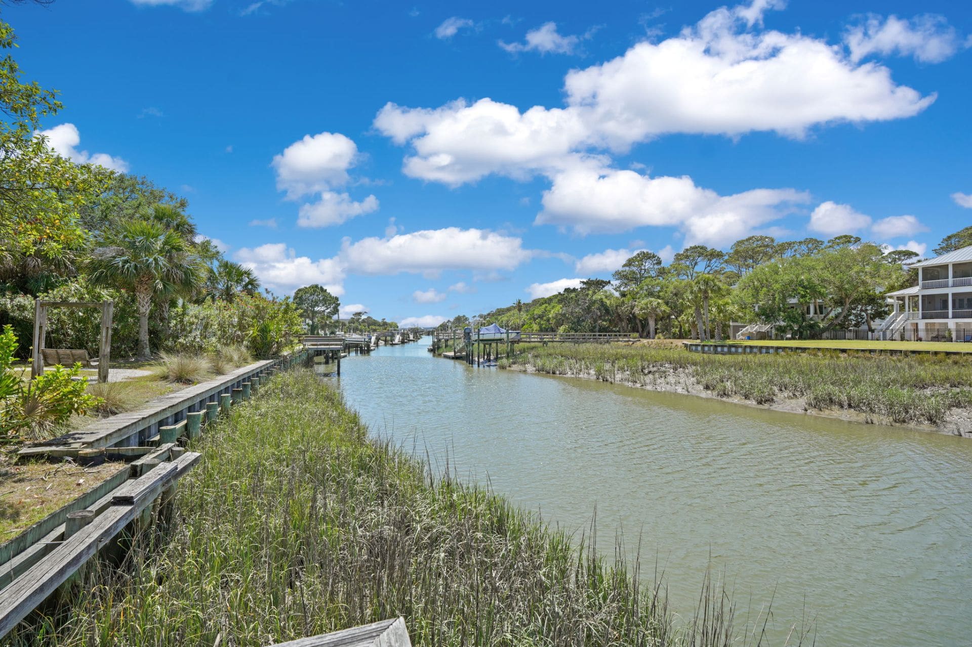 399 Tarpon Blvd. - Canal Home