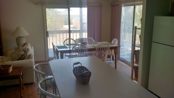 725 Seahorse Rd