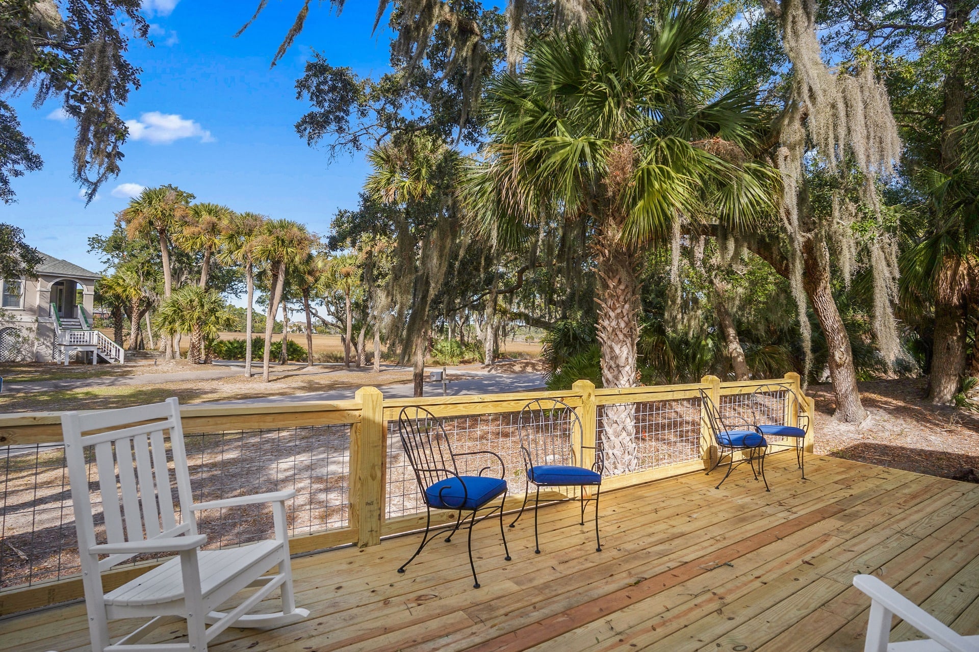 Front Deck - 10'x26' rocking chairs and dining table