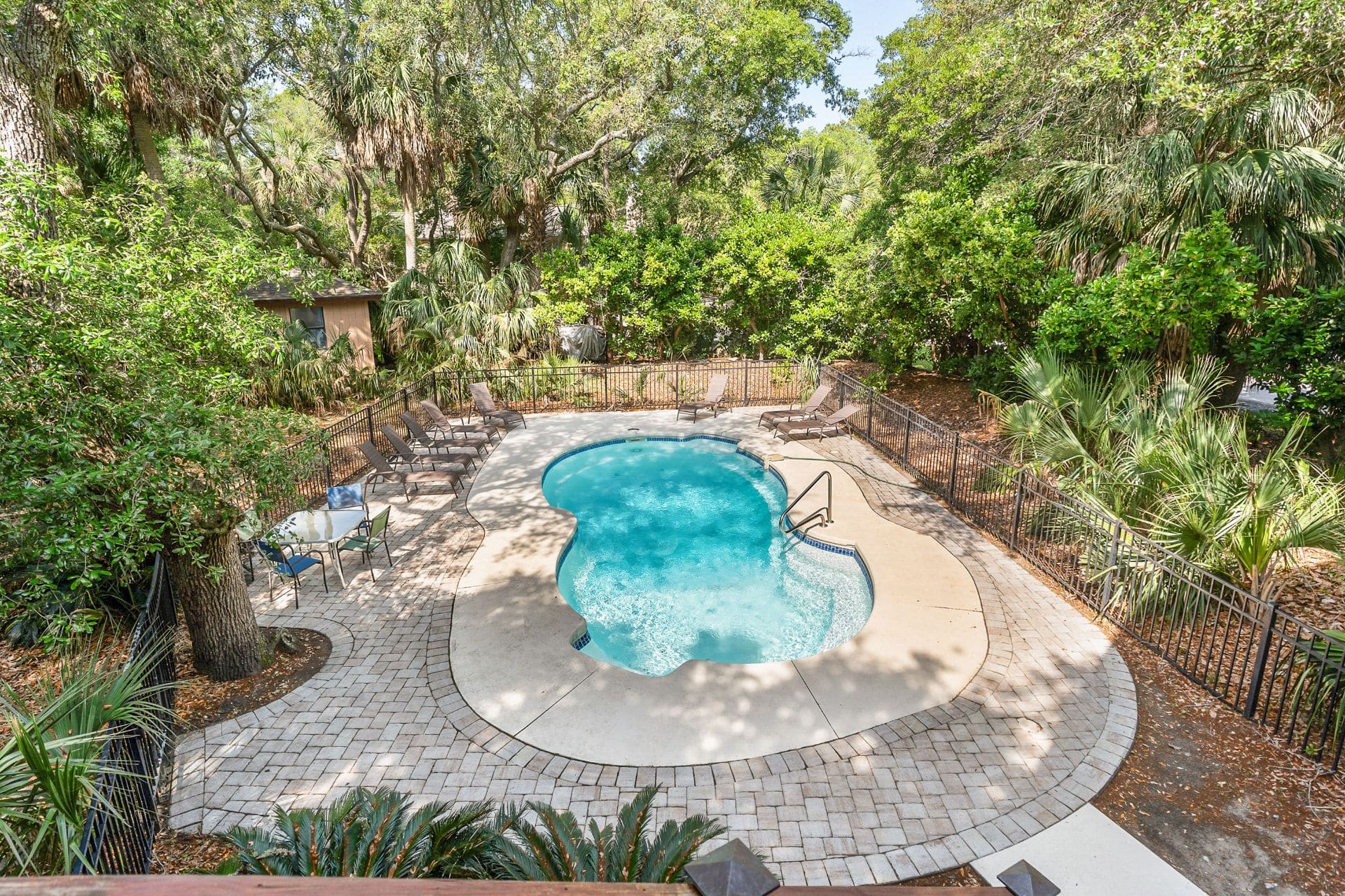 611 Dolphin Road