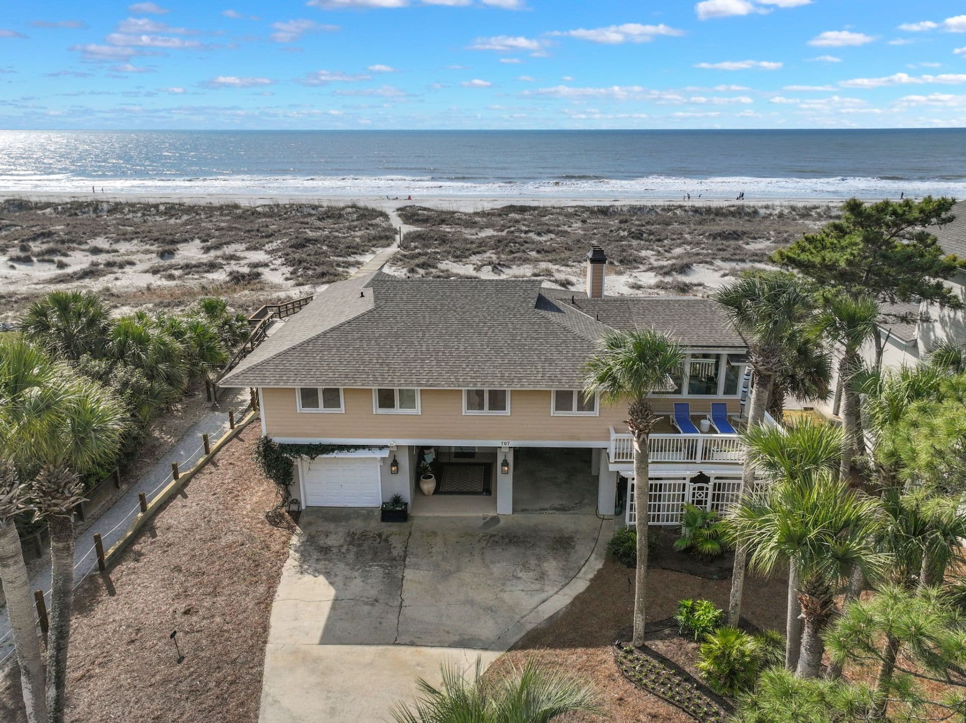 707 Flying Fish - Steps to the Beach