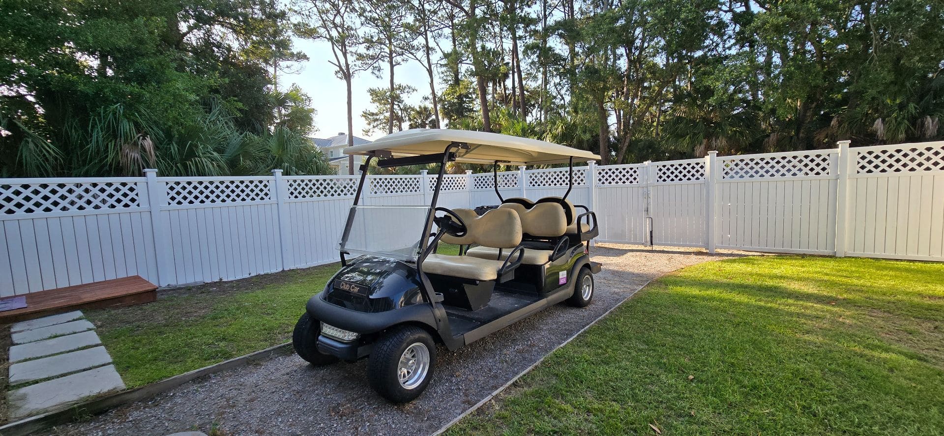 6 seater electric golf cart included with rental