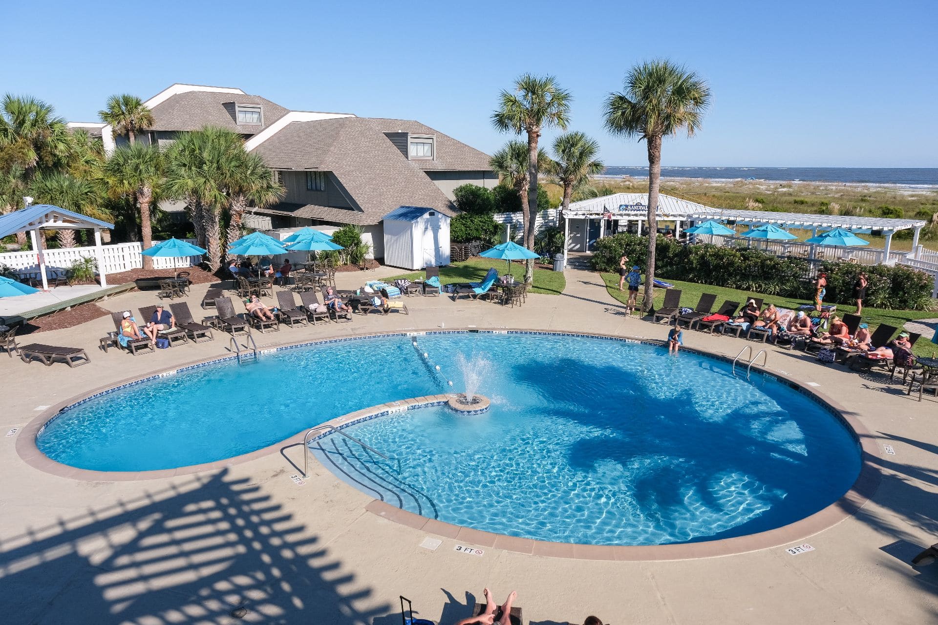 402 Captain John Fripp Villa Beachfront, Remodeled 2bed/2.5bath with Pool Fripp Island Stay