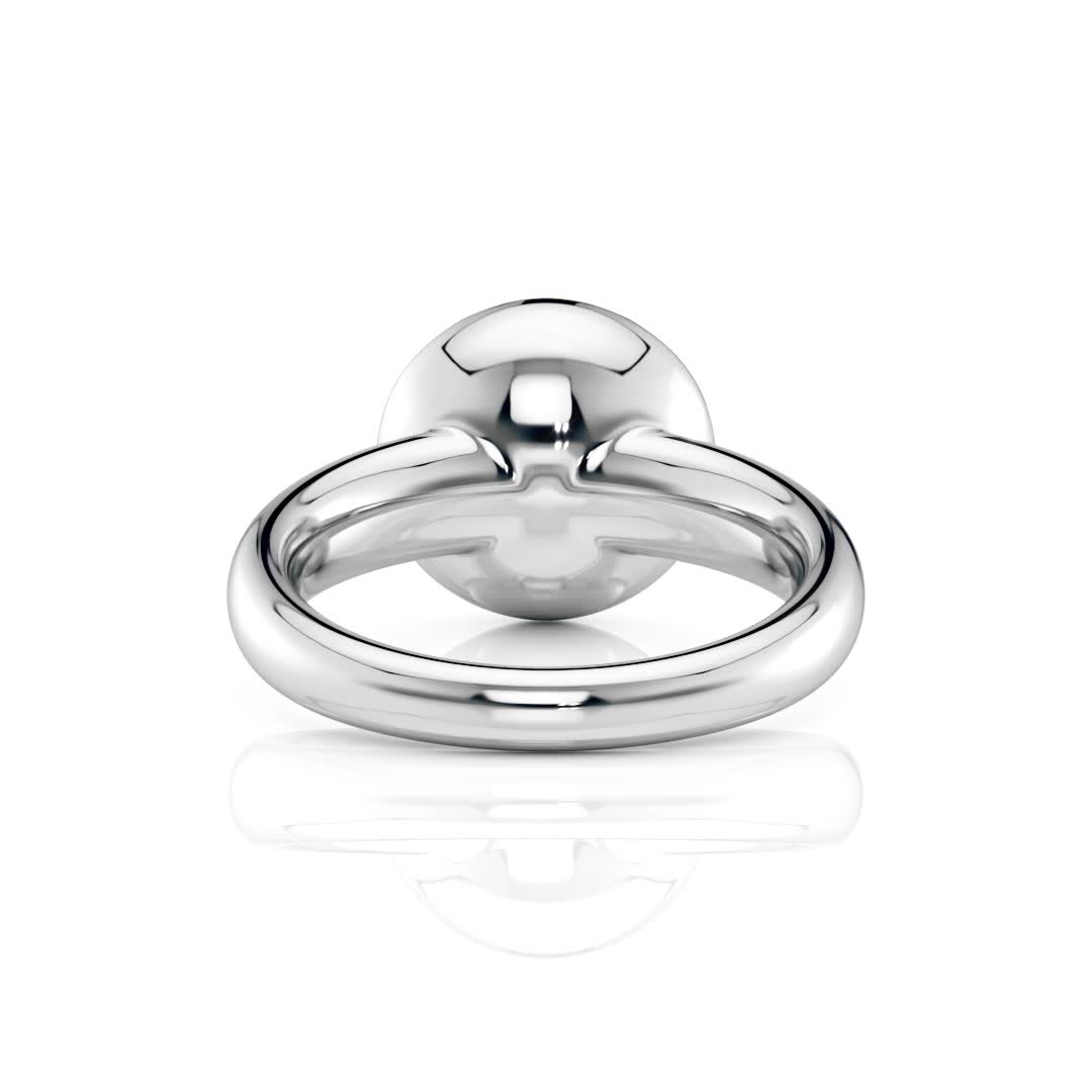 18k white gold bold 6 prong ring with round shape diamond
