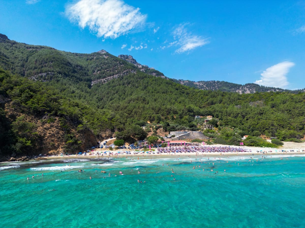 Ανακαλύψτε την εμπειρία PARADISE BEACH: Η ΕΞΩΤΙΚΗ ΚΑΡΔΙΑ ΤΗΣ ΘΑΣΟΥ στον προορισμό Ελλάδα Μακεδονία Θάσος - Εικόνα 2