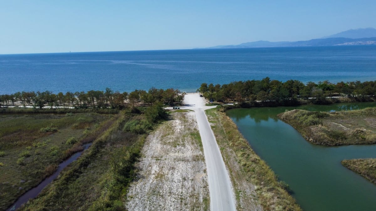 Ανακαλύψτε την εμπειρία ΠΑΡΑΛΙΑ ΤΙΜΑΡΙ: ΕΝΑΣ ΚΡΥΦΟΣ ΥΔΡΟΒΙΟΤΟΠΟΣ στον προορισμό Ελλάδα Μακεδονία Καβάλα - Εικόνα 2