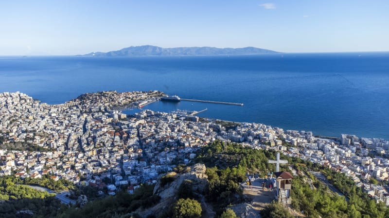 Στιγμιότυπο από Σταυρος Καβαλας: Το Μπαλκονι της Πολης
