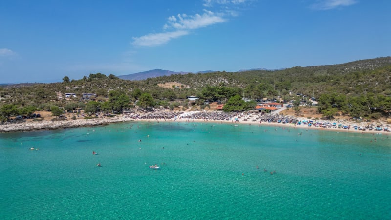 Στιγμιότυπο από ΠΑΡΑΛΙΑ ΨΙΛΗ ΑΜΜΟΣ: Ο ΟΡΜΟΣ ΜΕ ΤΗΝ ΠΟΥΔΡΕΝΙΑ ΑΜΜΟ