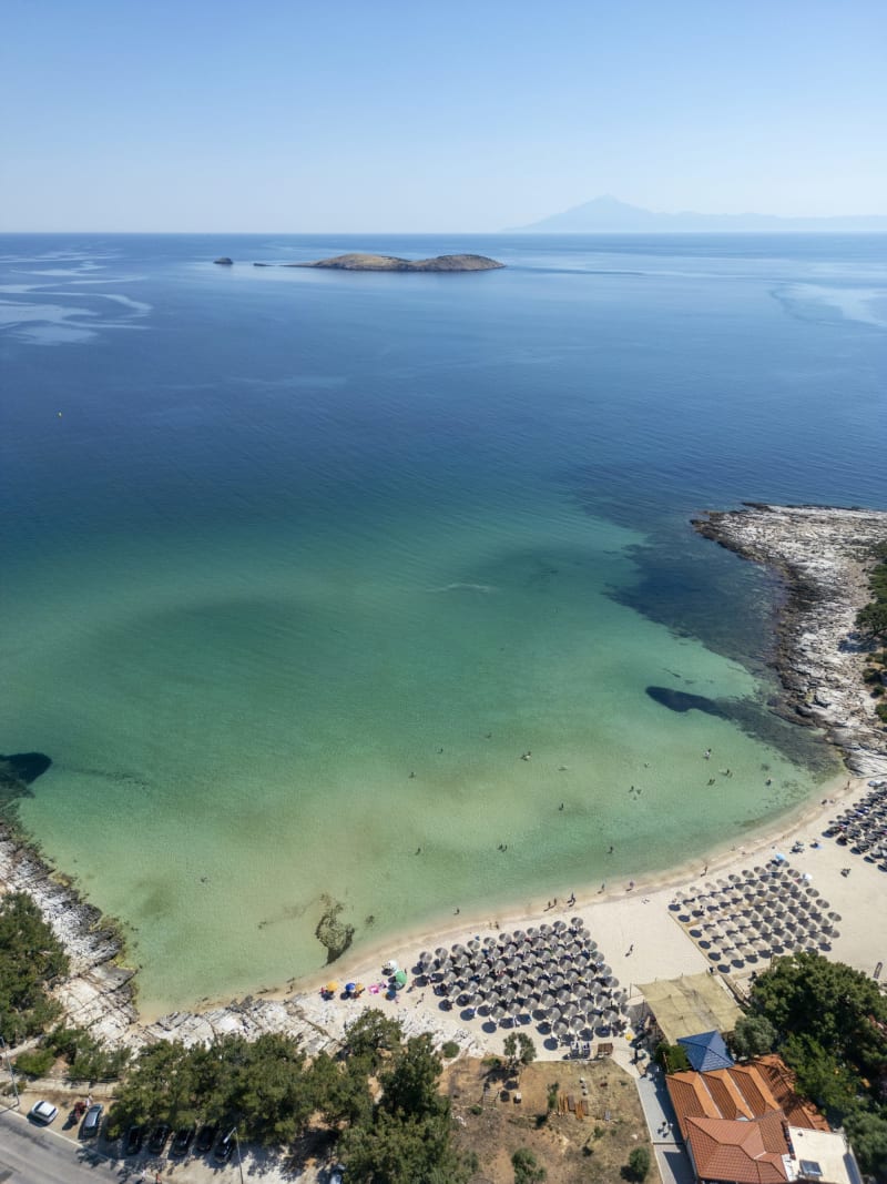Στιγμιότυπο από ΠΑΡΑΛΙΑ ΨΙΛΗ ΑΜΜΟΣ: Ο ΟΡΜΟΣ ΜΕ ΤΗΝ ΠΟΥΔΡΕΝΙΑ ΑΜΜΟ