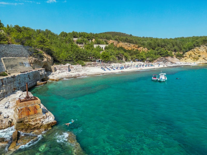 Visual journey of METALLIA BEACH: THE INDUSTRIAL CANVAS