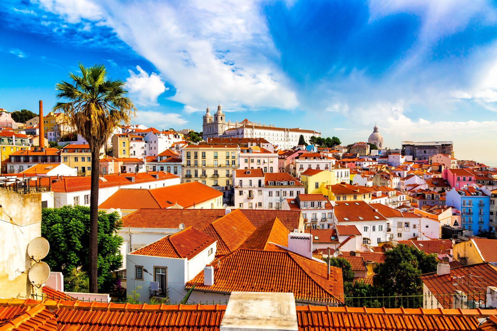 Lisbon & Faro Under the Lens