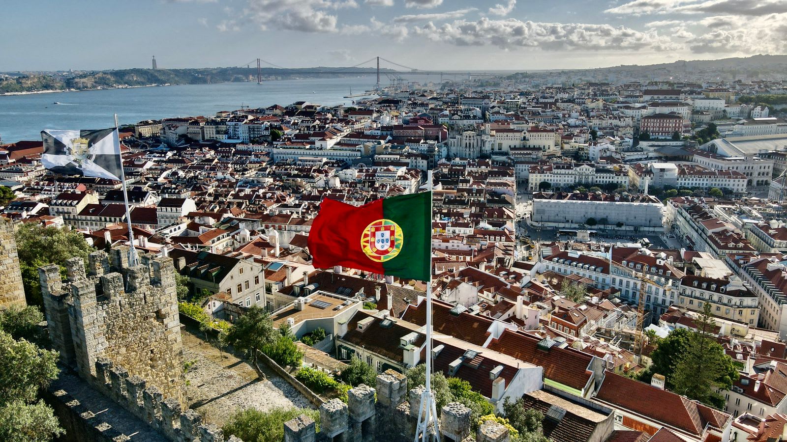 Lisbon, Phoenix of the Atlantic
