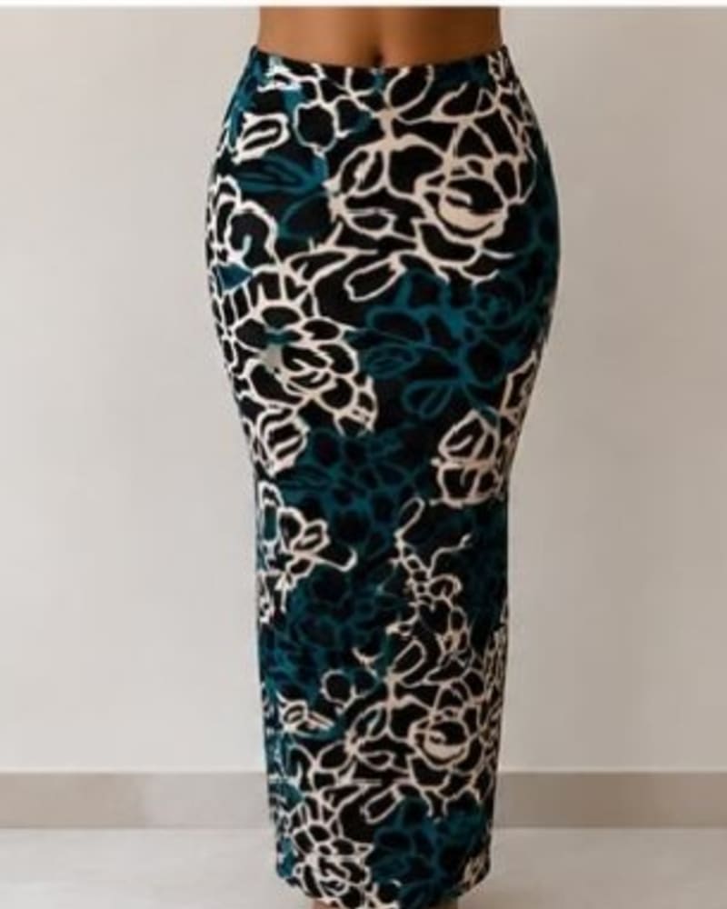 5. Pattern Straight Skirts in Pattern