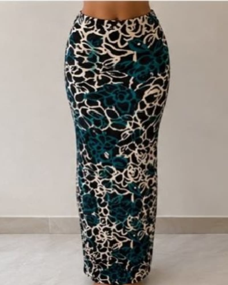 9. Pattern Straight Skirts in Pattern