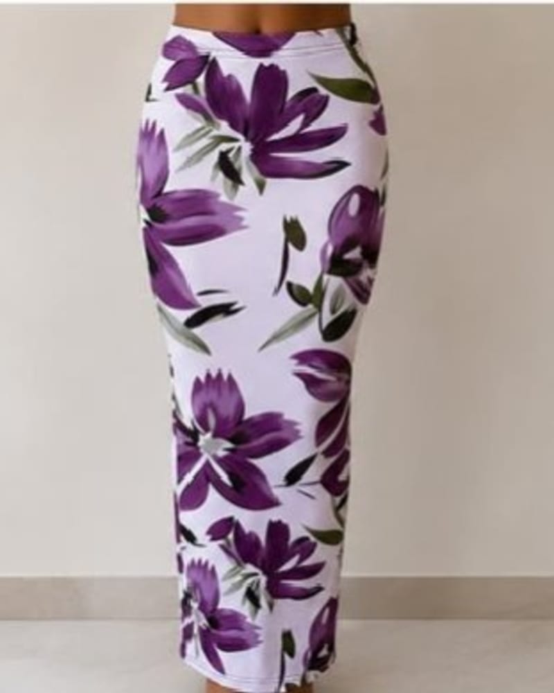 3. Pattern Straight Skirts in Pattern