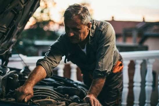 8 Car Repairs You Should Not Try at Home