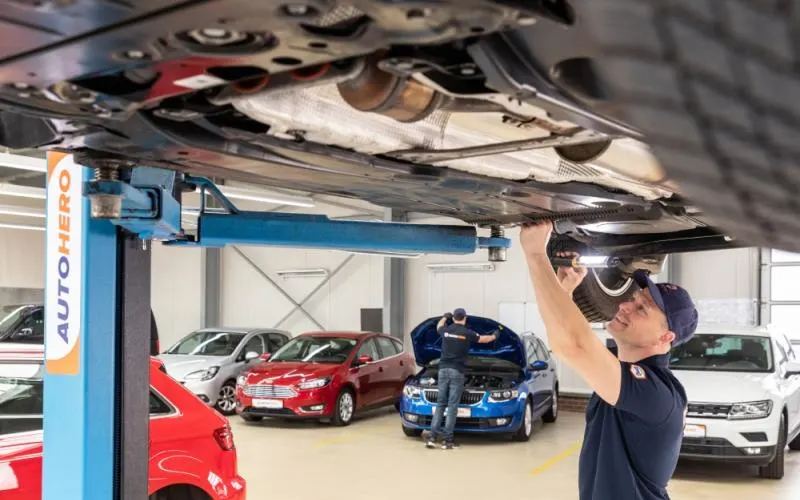 Auto1-kfz-mechatronikerin