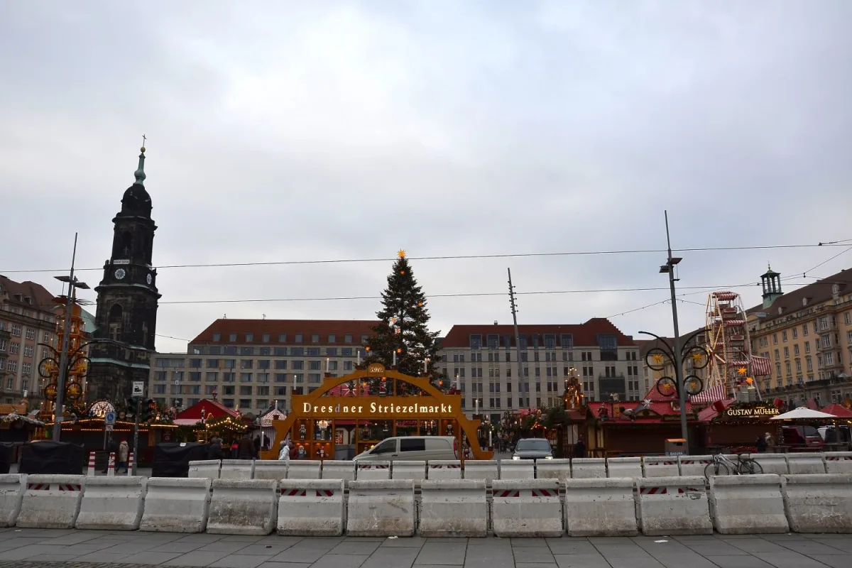 Striezelmarkt dresden 2024