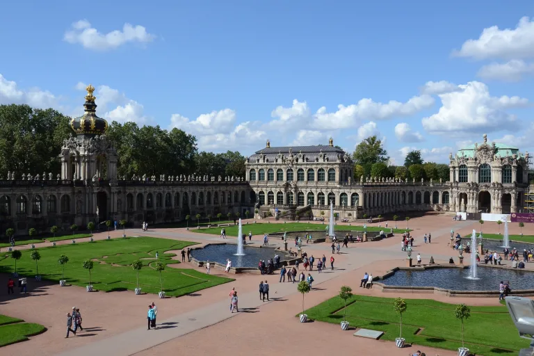 Zwinger1