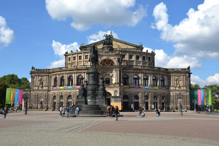 Dresden Semperoper2