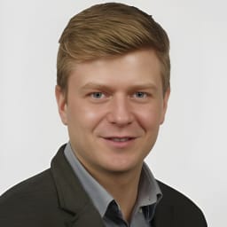 Maciej Jozwiak