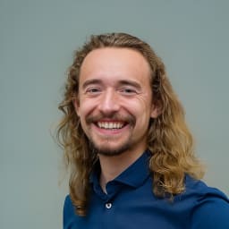 Daniel  Johansen 