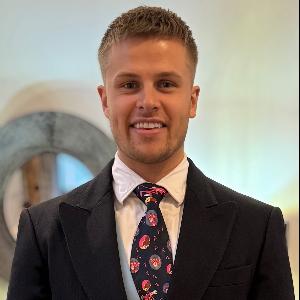 Andrew Mott