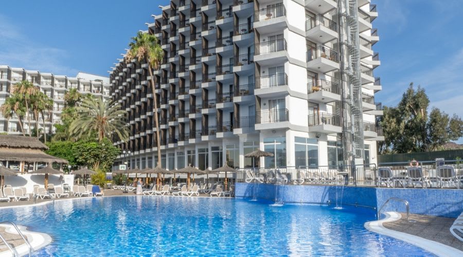 Portada de la noticia: Relaxia Beverly Park recibe el Traveller Review Award 2024 de Booking.com