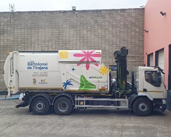 Portada de la noticia:  Ayagaures Medioambiente comienza el servicio de recogida en San Bartolomé de Tirajana