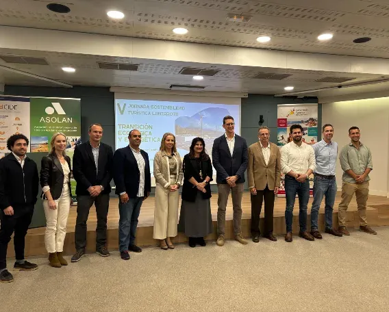 Portada de la noticia: Ayagaures Medioambiente participa en la V Jornada de Sostenibilidad Turística en Lanzarote