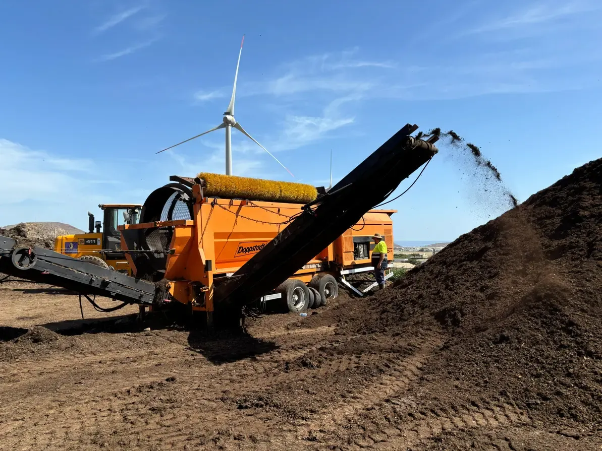 Portada de la noticia: Ayagaures Medioambiente triplica en un año la distribución de Compost G+