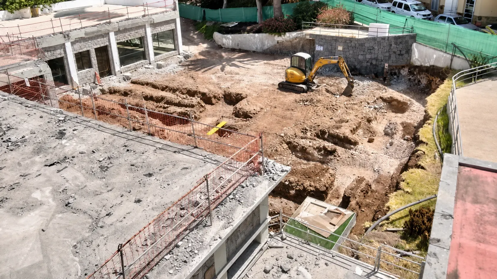 Portada de la noticia: Pérez Moreno avanza con las obras de ampliación y mejora del Centro Deportivo de Ingenio