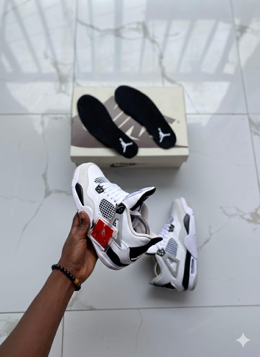 Air Jordan 4