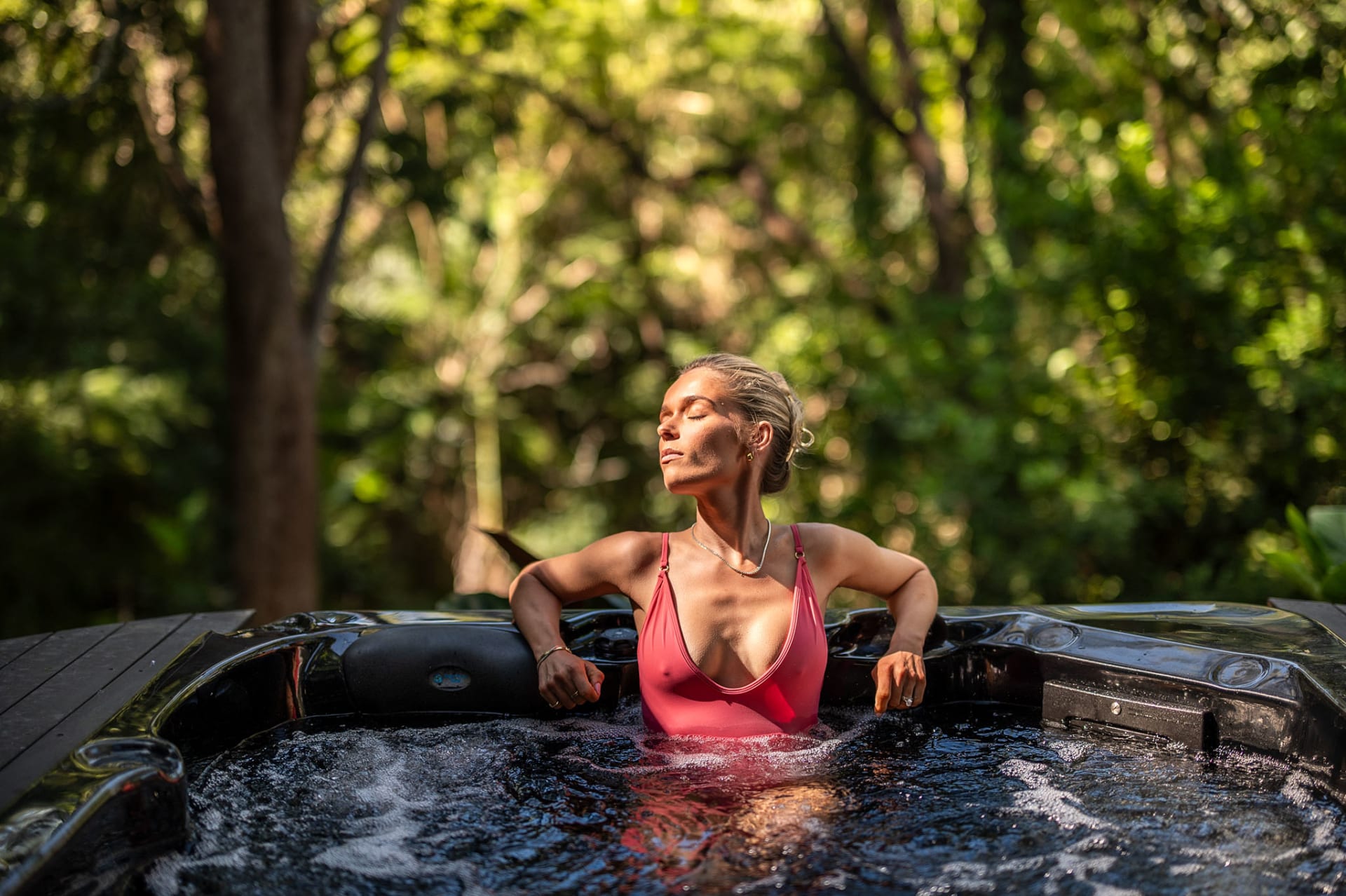 Restorative, ice bath, sauna and spa overlooking a rainforest