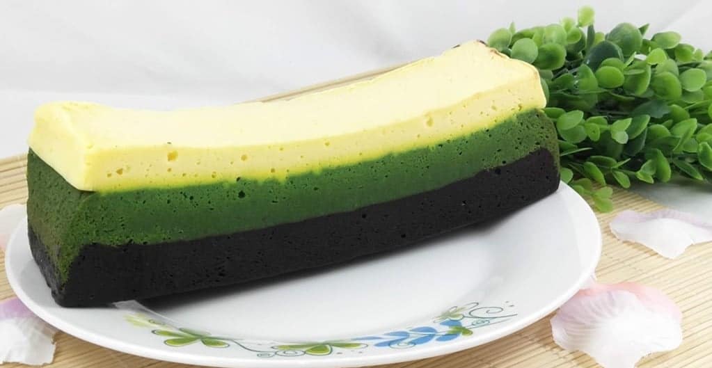 Belacan Lumut Cheese Kek Lapis Desserts Kuching