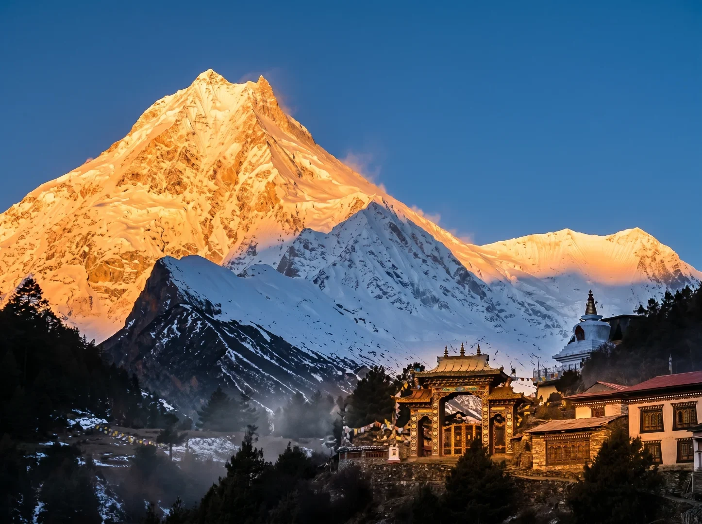 Golden Mount Manaslu
